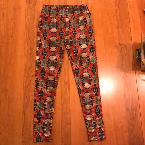 NWOT LuLaRoe leggings - Picture 2 of 4